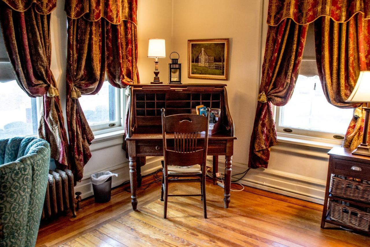 Historic Benner Mansion Bed & Breakfast Allentown Exterior photo
